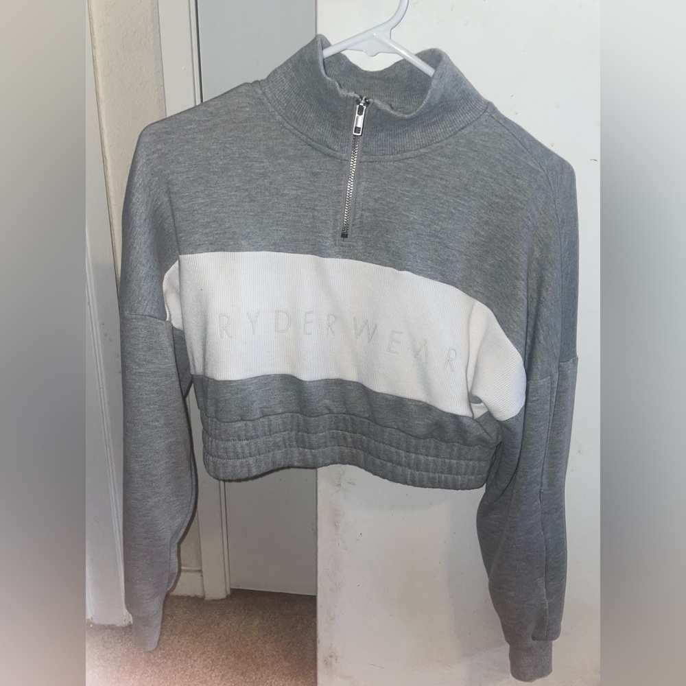 ryderwear cropped sweatshirt